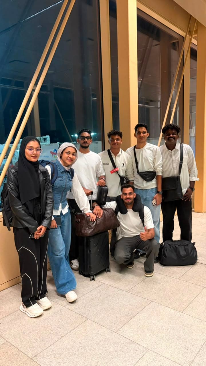 Internway hospitality students arriving with their luggage